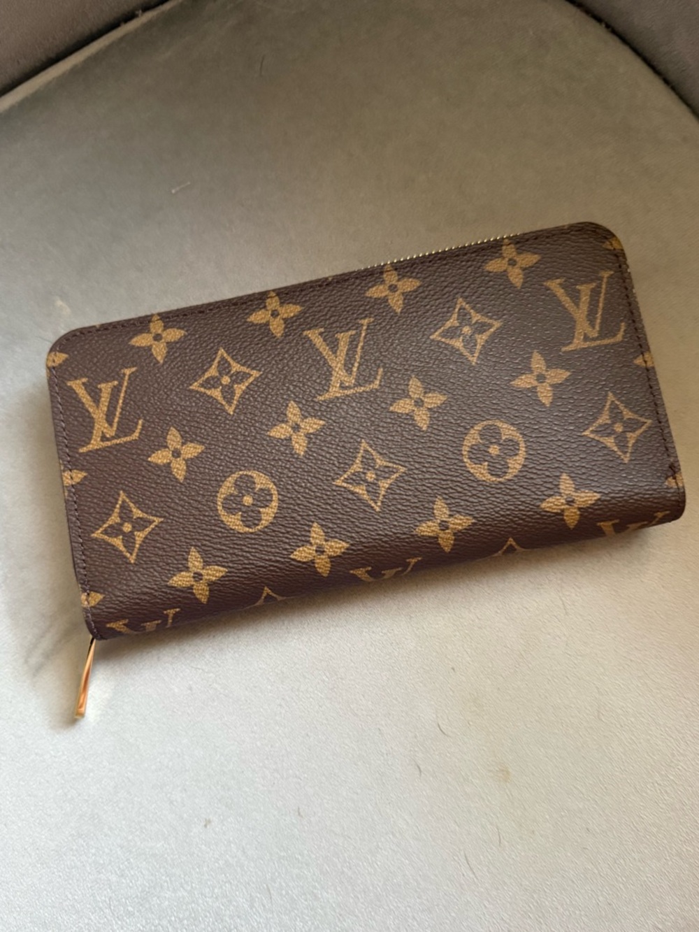 Louis Vuitton zippy wallet - Picture 2 of 10